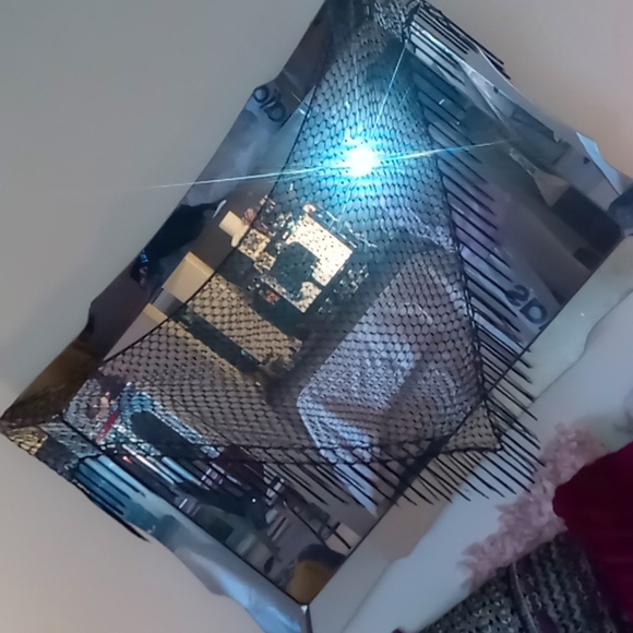 Mirror - Picture 4 of 4